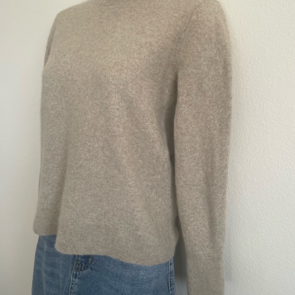 Everlane 100% Cashmire Crewneck Sweater - Beige/Tan - Large - Picture 2 of 9